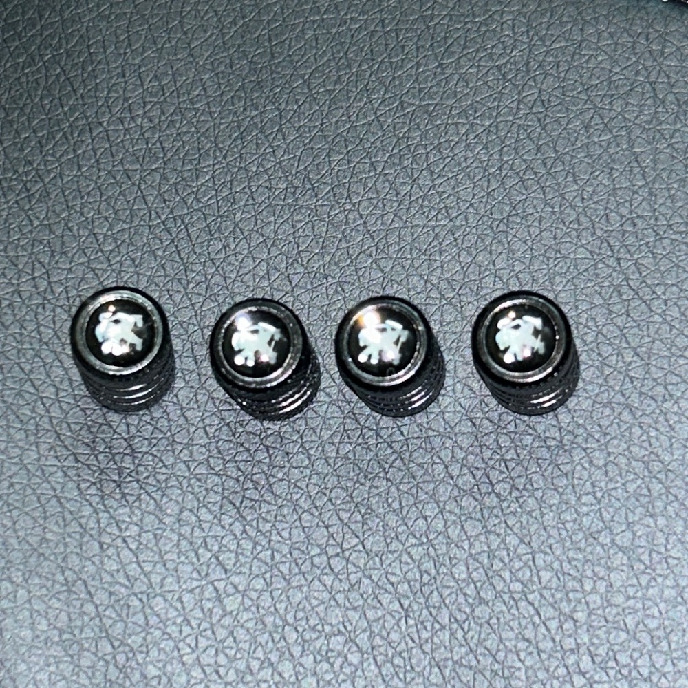 TIRE VAlVE CAPS BLACK